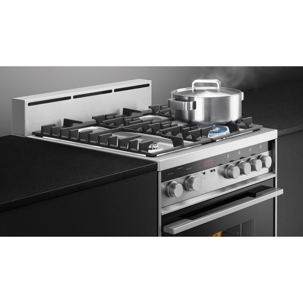  Fisher & Paykel 24-inch Freestanding Gas Range OR24SDMBGX2 IMAGE 4