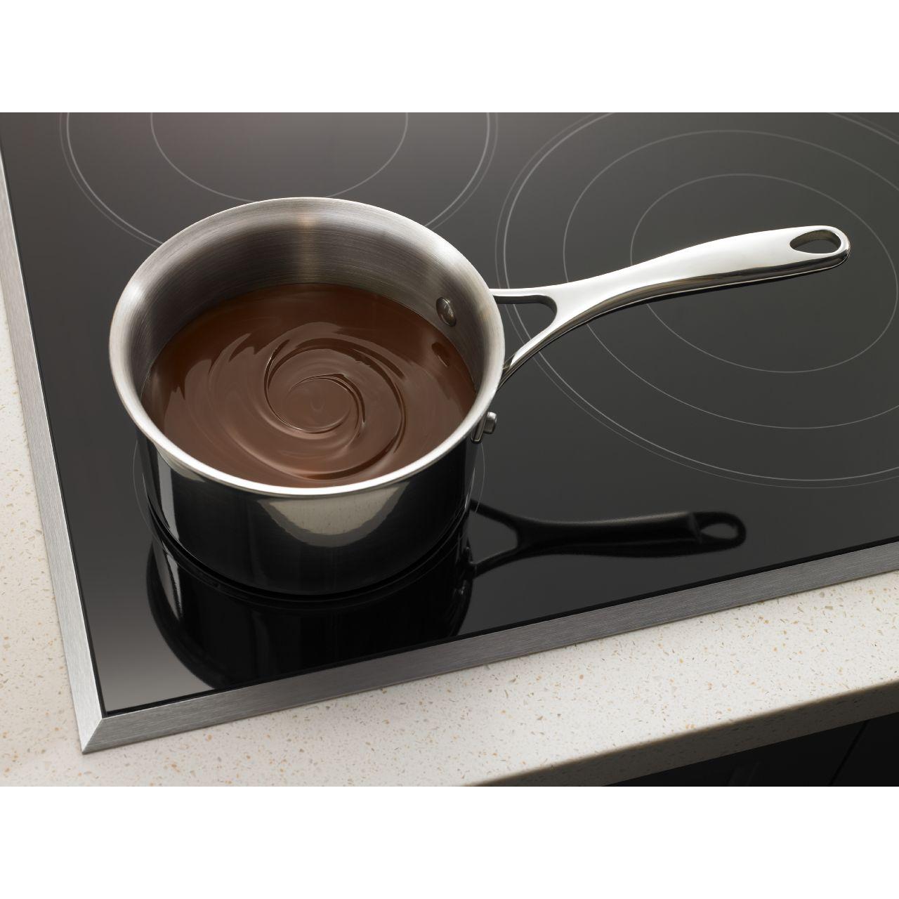  JennAir 30-inch Built-in Electric Cooktop with Dual-Choice™ Elements JEC3430BS IMAGE 2