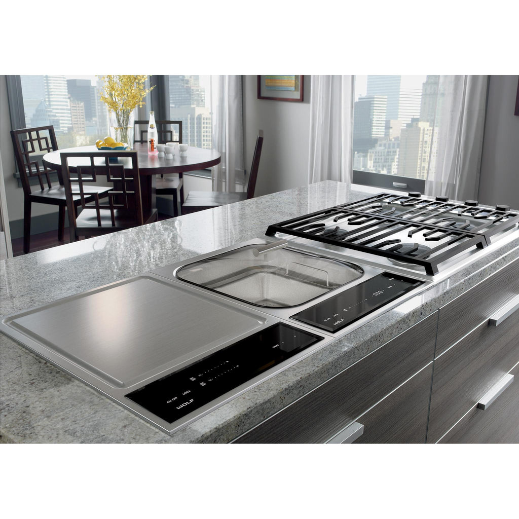  Wolf 30-inch Built-in Gas Cooktop CG304T/S IMAGE 4