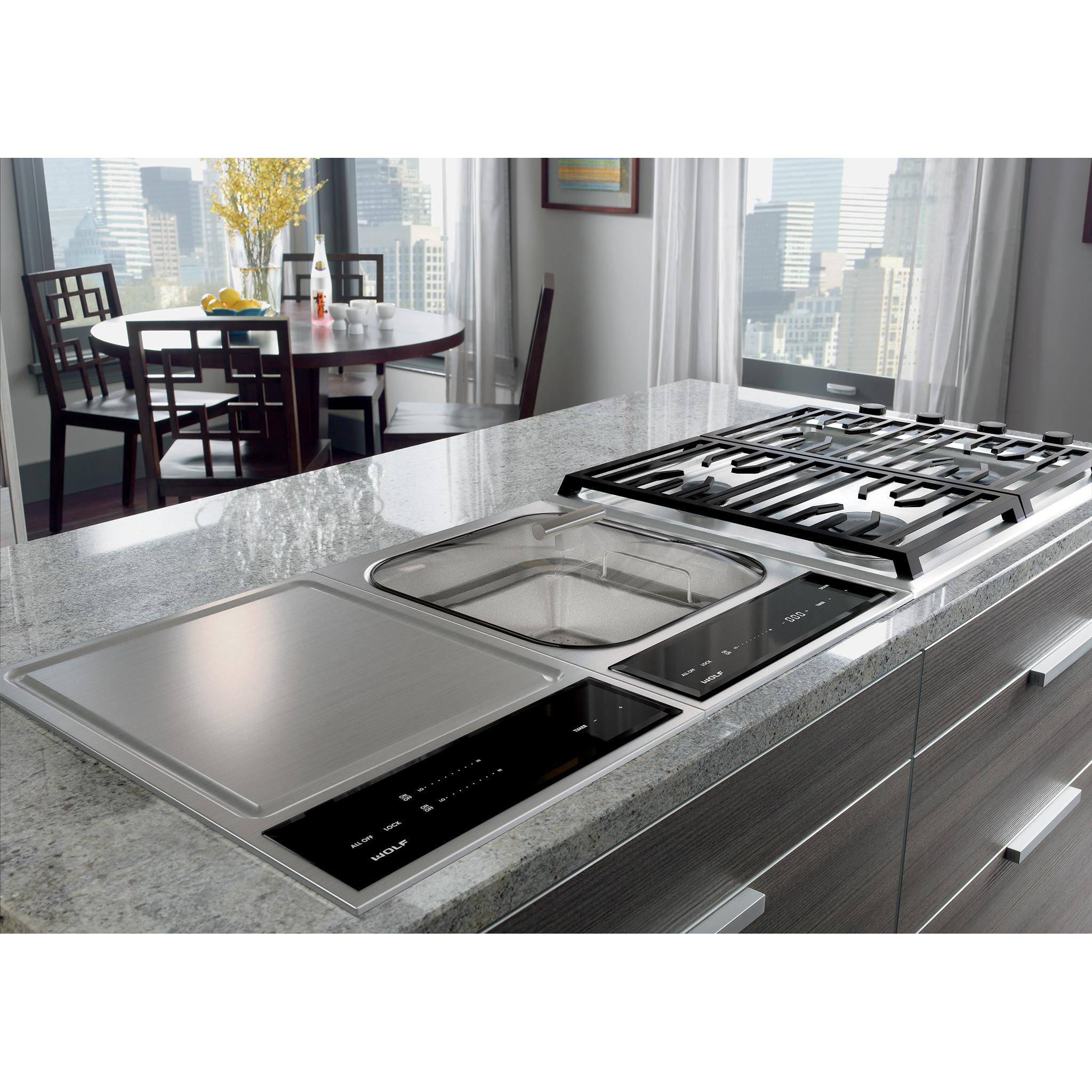  Wolf 30-inch Built-in Gas Cooktop CG304T/S IMAGE 4