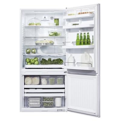  Fisher & Paykel 32-inch, 17.6 cu. ft. Counter-Depth Bottom Freezer Refrigerator E522BRE4 IMAGE 2