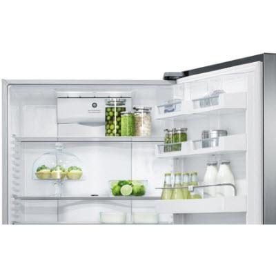  Fisher & Paykel 31-inch, 17.1 cu. ft. Counter-Depth Bottom Freezer Refrigerator RF170WDRX4 IMAGE 3