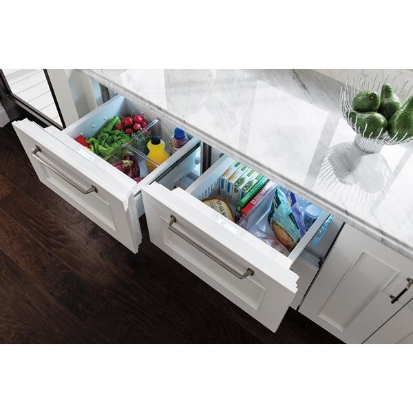 Sub-Zero 3.8 cu. ft. Drawers Freezer ID-24FI IMAGE 4