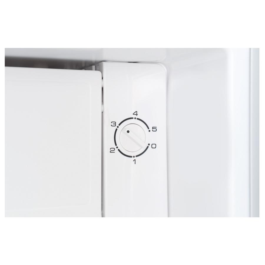 Frigidaire 4 cu. ft. Compact Refrigerator LFPH40M4NB IMAGE 3