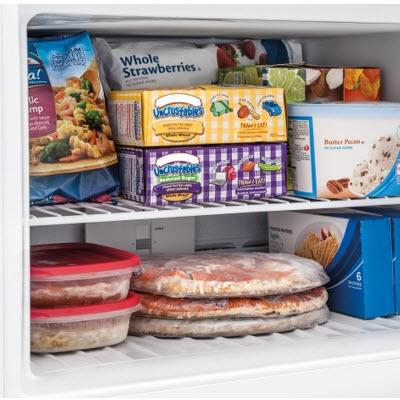  Frigidaire 28-inch, 16.3 cu. ft. Top Freezer Refrigerator FFTR1614QW IMAGE 5