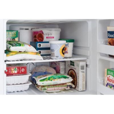  Frigidaire 24-inch, 9.9 cu. ft. Top Freezer Refrigerator FFTR1022QW IMAGE 3
