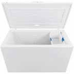  Frigidaire 15.6 cu. ft. Chest Freezer FFFC16M5QW IMAGE 3