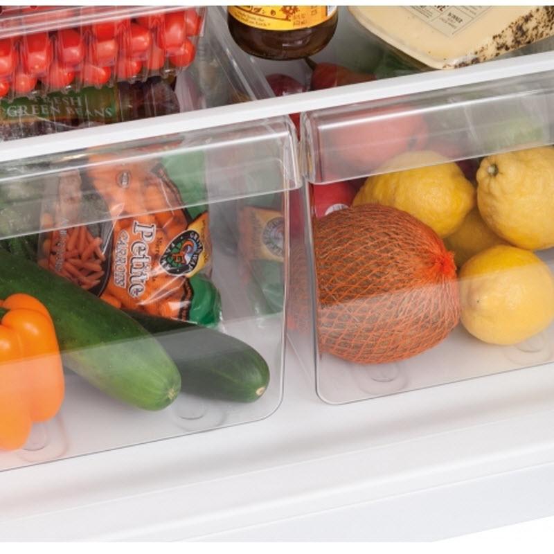  Frigidaire 24-inch, 11.5 cu. ft. Top Freezer Refrigerator FFET1222QS IMAGE 10