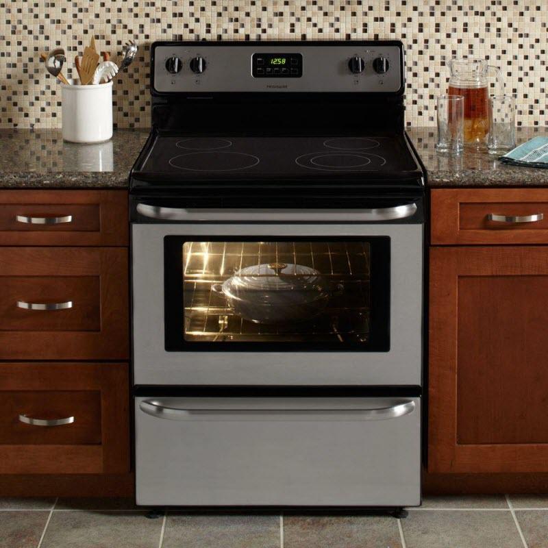  Frigidaire 30-inch Freestanding Electric Range CFEF3043LS IMAGE 4