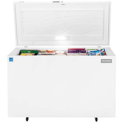  Frigidaire 15.6 cu. ft. Chest Freezer FCCS161QW IMAGE 3