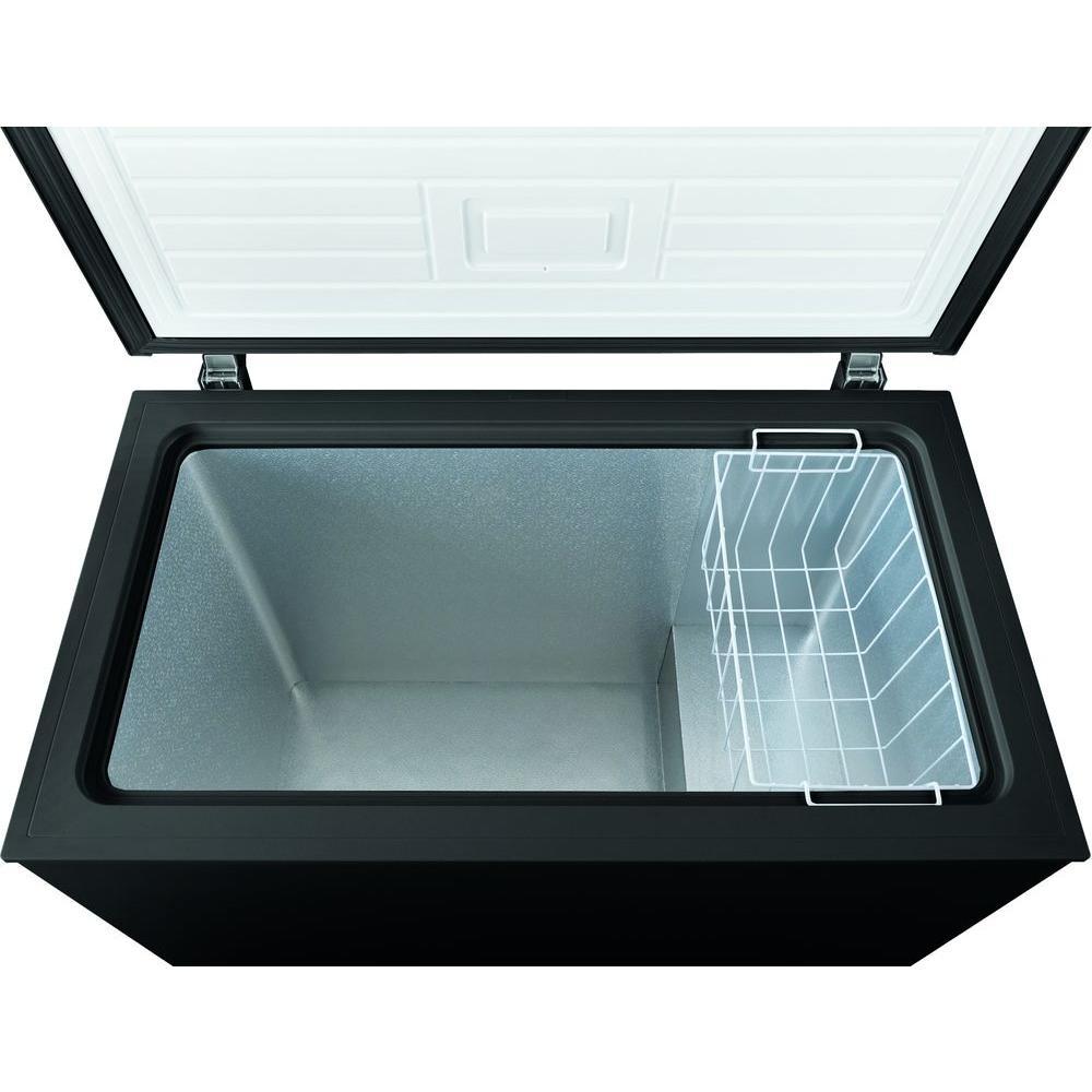 Frigidaire 8.7 cu.ft Chest Freezer with Store-More™ Removable basket FFFC09M1RB IMAGE 4