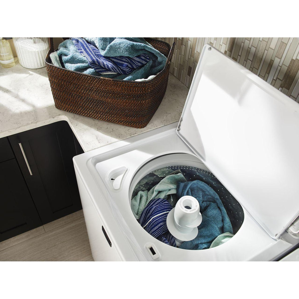  Maytag 4.9 cu.ft. Top Loading Washer MVWC565FW IMAGE 8