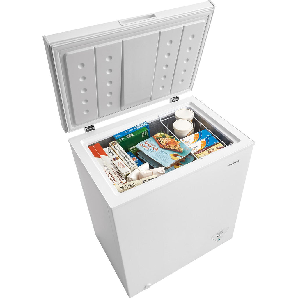  Frigidaire 5 cu.ft. Chest Freezer FFFC05M1TW IMAGE 6