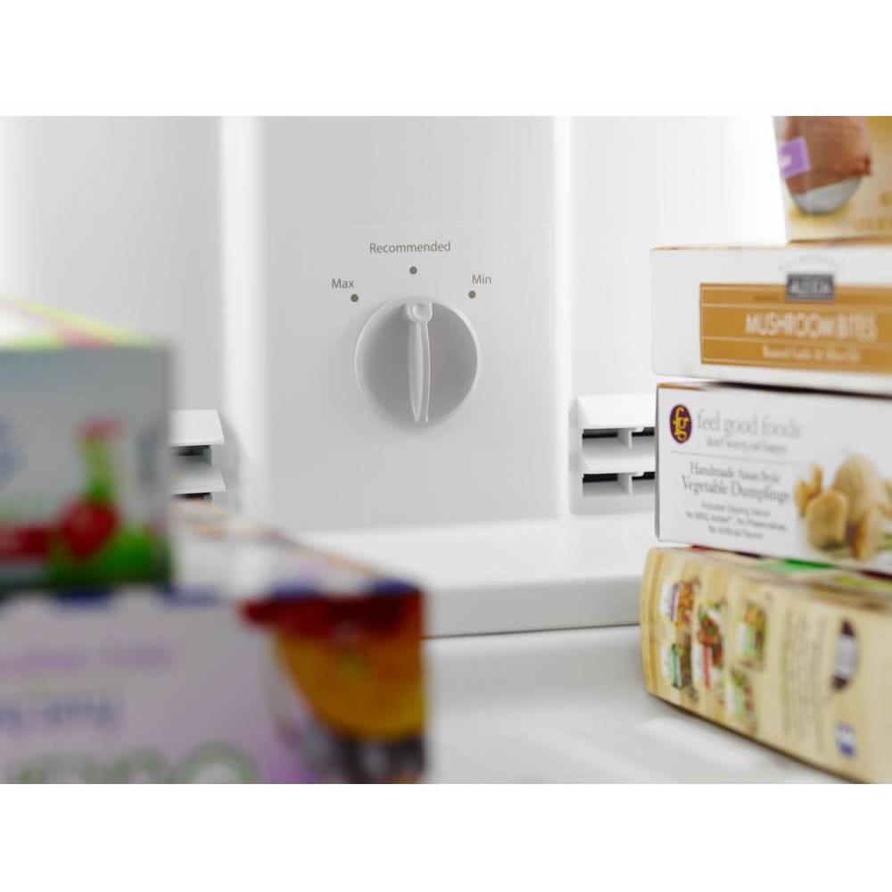  Whirlpool 28-inch, 14.0 cu. ft. Top Freezer Refrigerator WRT134TFDM IMAGE 3