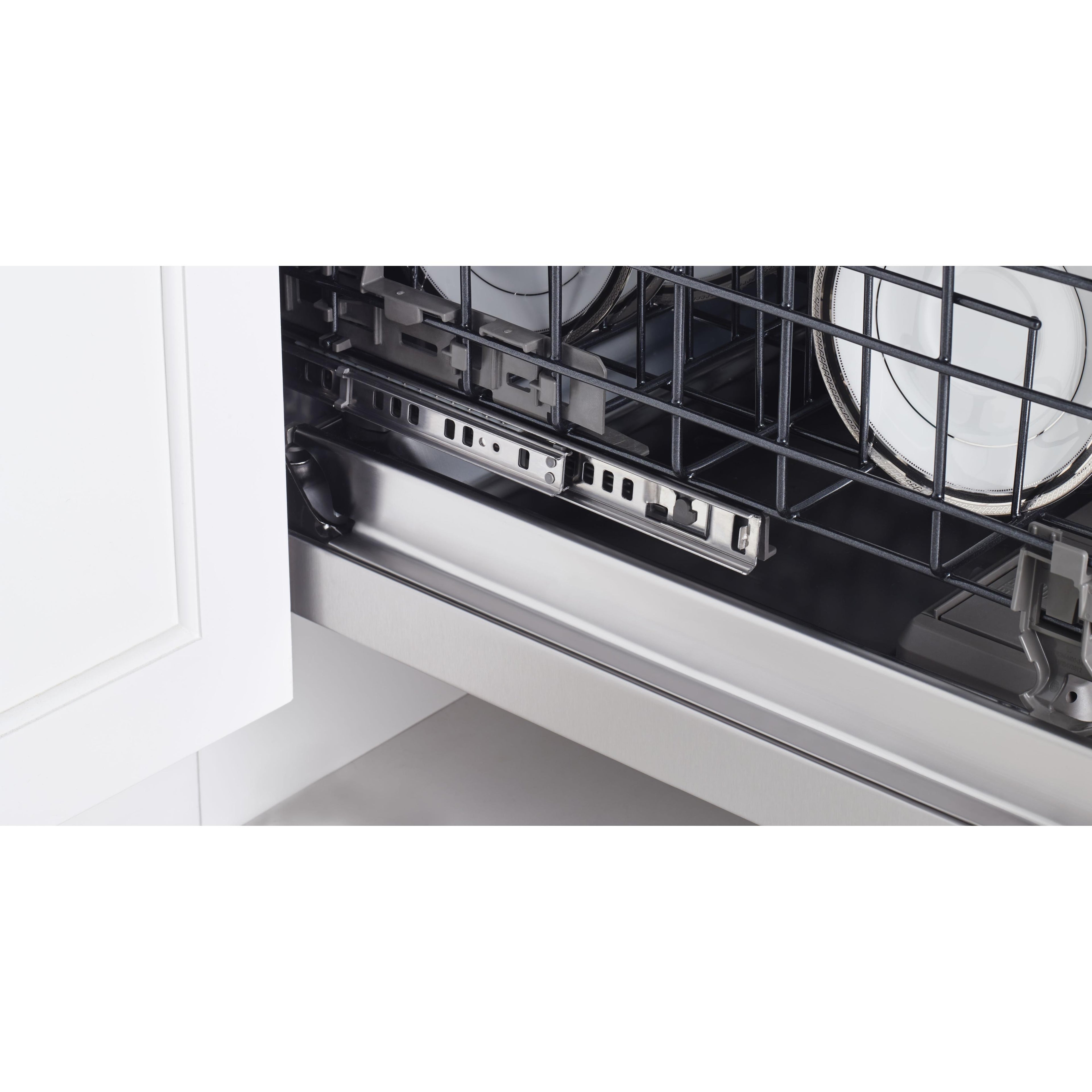  JennAir Built-In Dishwasher with TriFecta™ Wash System JDTSS245GX IMAGE 7