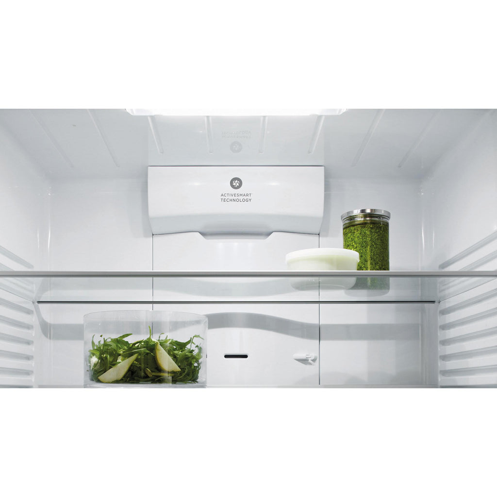  Fisher & Paykel 25-inch, 13.4 cu. ft Counter Depth Bottom Freezer Refrigerator with ActiveSmart™ RF135BLPJX6 IMAGE 4