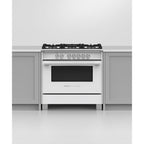  Fisher & Paykel 36-inch Freestanding Gas Range with AeroTech™ Technology OR36SCG4W1 IMAGE 4