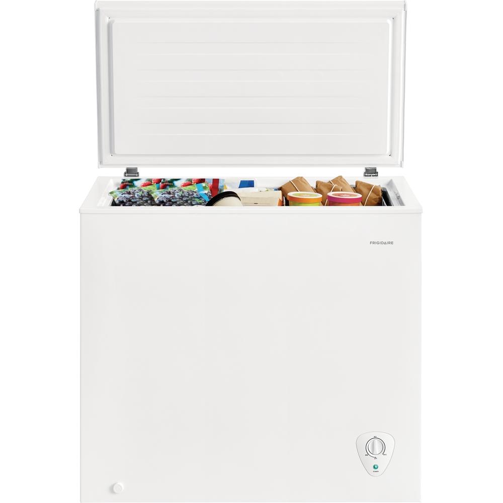  Frigidaire 7.2 cu.ft. Chest Freezer FFFC07M2UW IMAGE 3