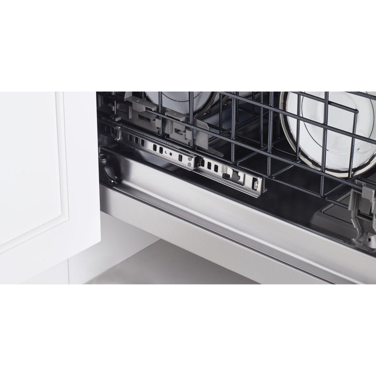 JennAir Built-In Dishwasher JDTSS246GP-SP IMAGE 9