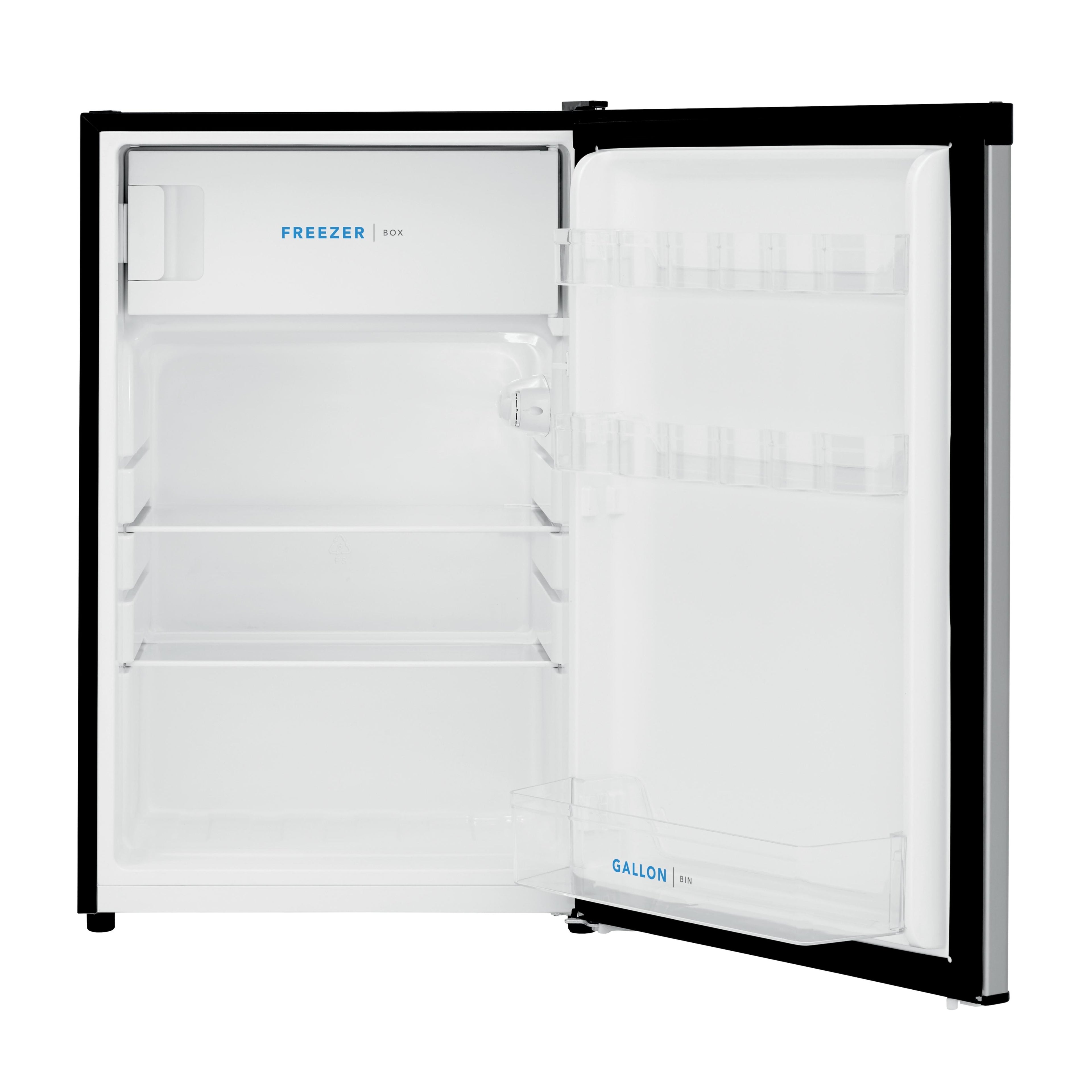  Frigidaire 22-inch, 4.5 cu. ft. Compact Refrigerator FFPE4533UM IMAGE 3