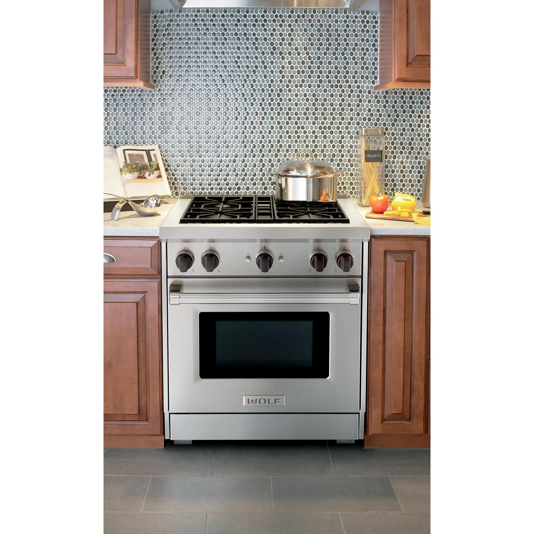  Wolf 30-inch Freestanding Gas Range with Convection GR304-LP IMAGE 7