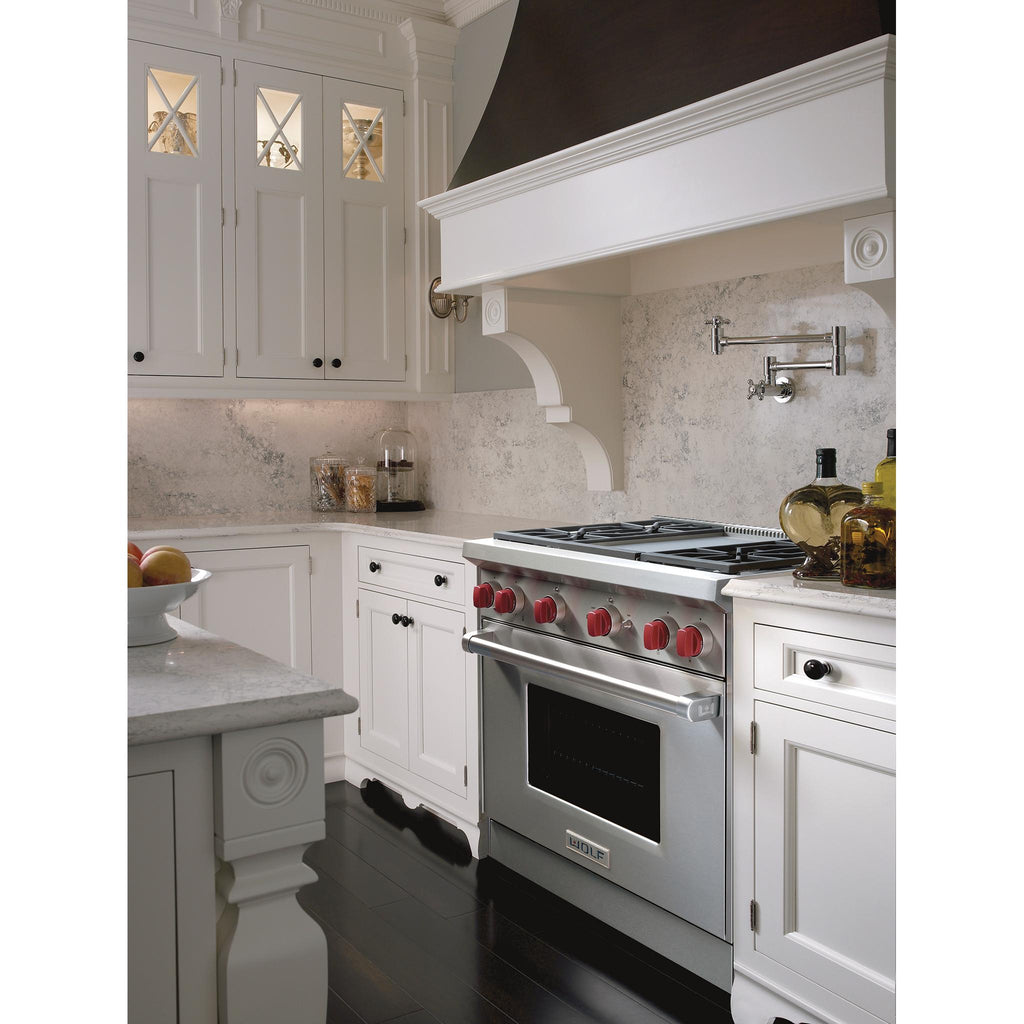  Wolf 36-inch Freestanding Gas Range with Infrared Griddle GR364G-LP IMAGE 3