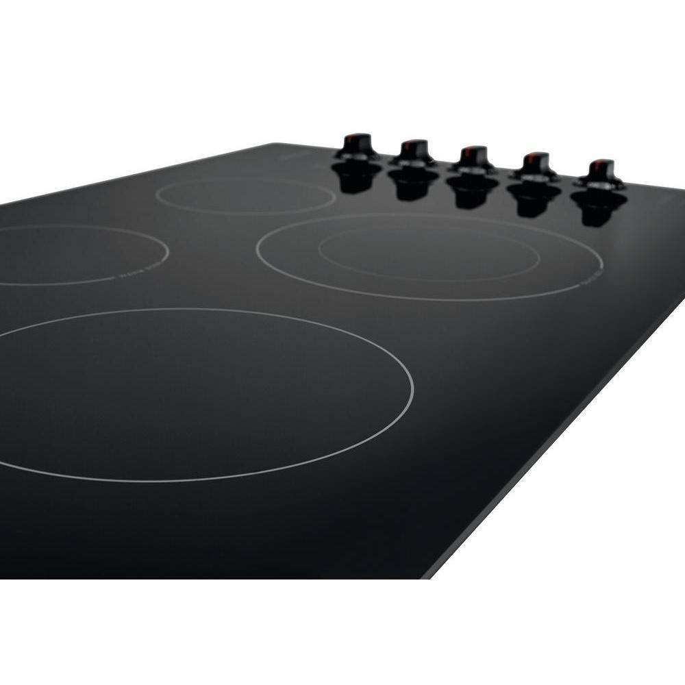 Frigidaire 36-inch Built-in Electric Cooktop with SpaceWise® Expandable Element FFEC3625UB IMAGE 5