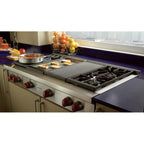  Wolf 48-inch Built-in Gas Rangetop with Infrared Charbroiler and Infrared Griddle SRT484CG IMAGE 4