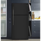  GE 30-inch, 18 cu. ft. Top Freezer Refrigerator with Reversible Door GTE18FTLKBB IMAGE 4