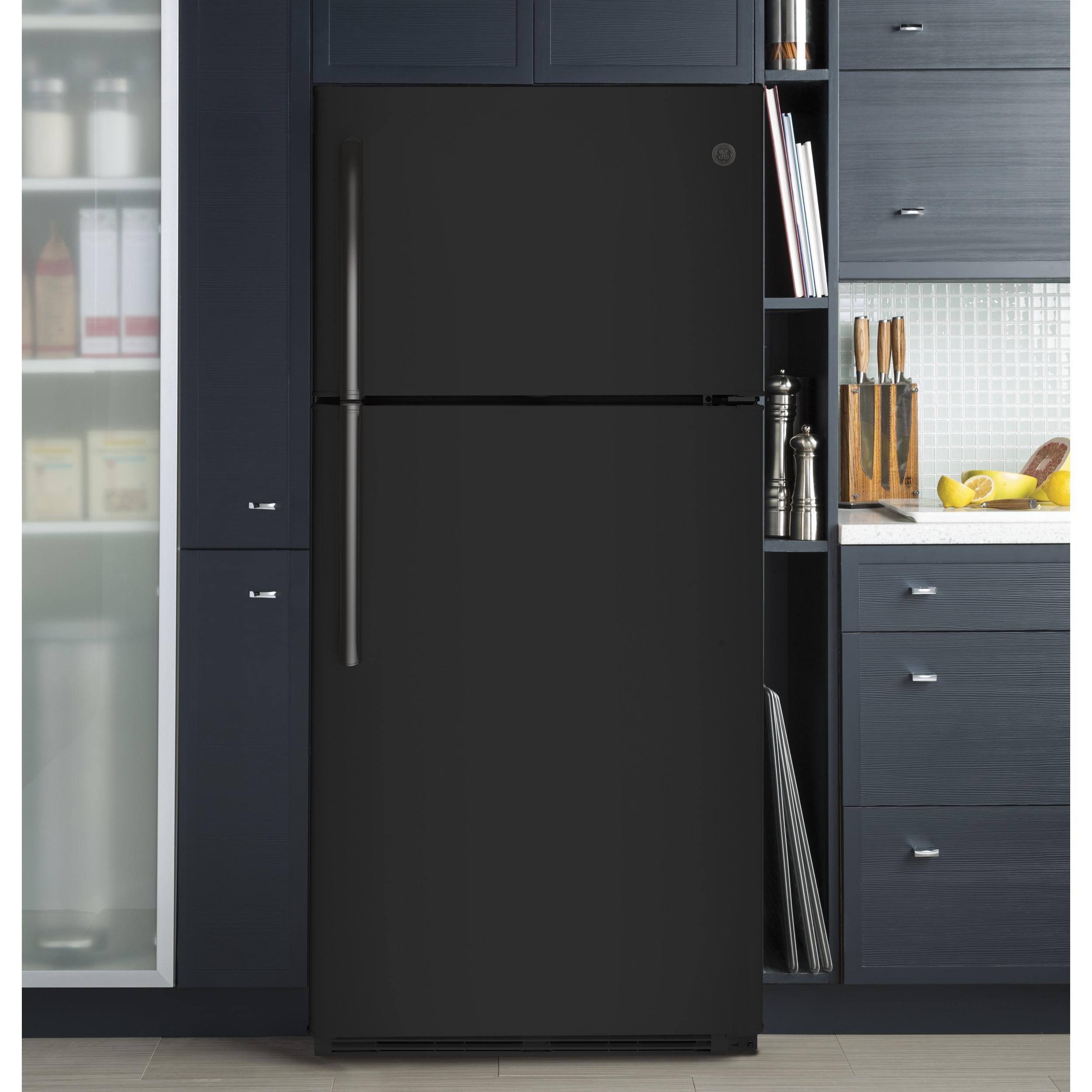  GE 30-inch, 18 cu. ft. Top Freezer Refrigerator with Reversible Door GTE18FTLKBB IMAGE 4
