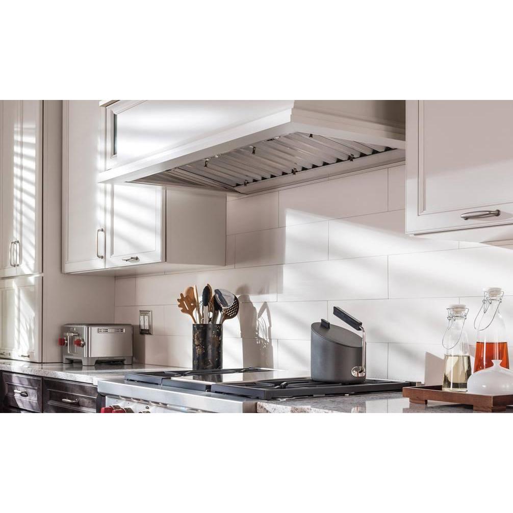  Wolf 40-inch Pro Built-In Hood Insert PL402212 IMAGE 3