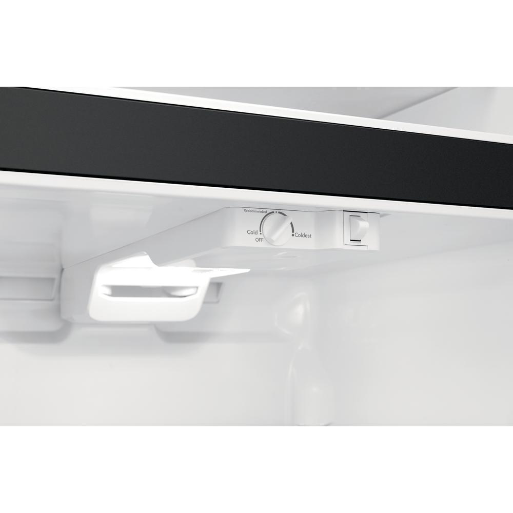  Frigidaire 30-inch, 18.3 cu.ft. Freestanding Top Freezer Refrigerator FFTR1814VB IMAGE 4