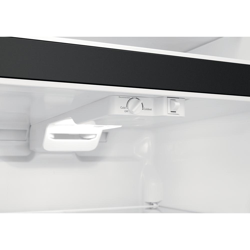  Frigidaire 30-inch, 18.3 cu.ft. Freestanding Top Freezer Refrigerator FFTR1835VB IMAGE 10