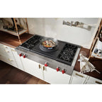  Wolf 48-inch Built-in gas Rangetop with Wok Burner SRT484W IMAGE 4