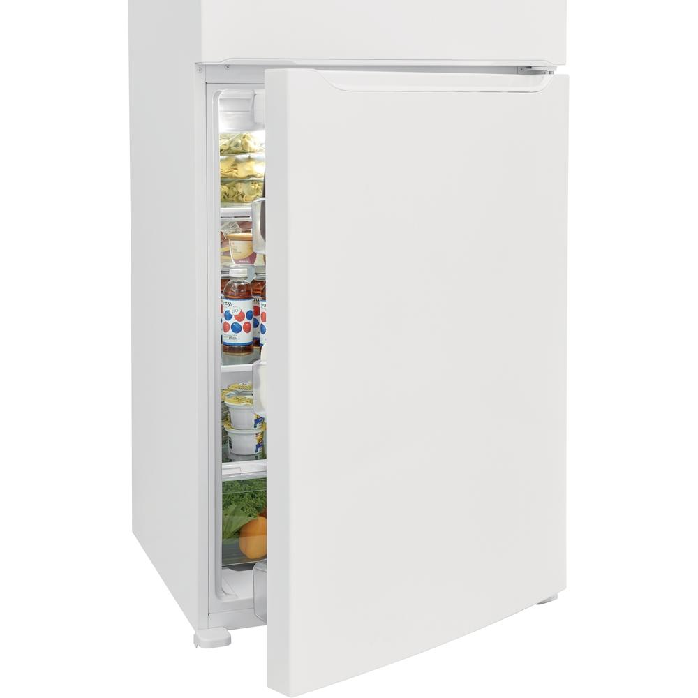  Frigidaire 30-inch, 20 cu.ft. Freestanding Top Freezer Refrigerator with LED Lighting FFHT2045VW IMAGE 3
