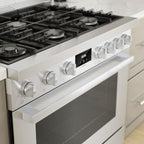  Bosch 36-inch Freestanding Gas Range with Convection Technology HGS8655UC IMAGE 11