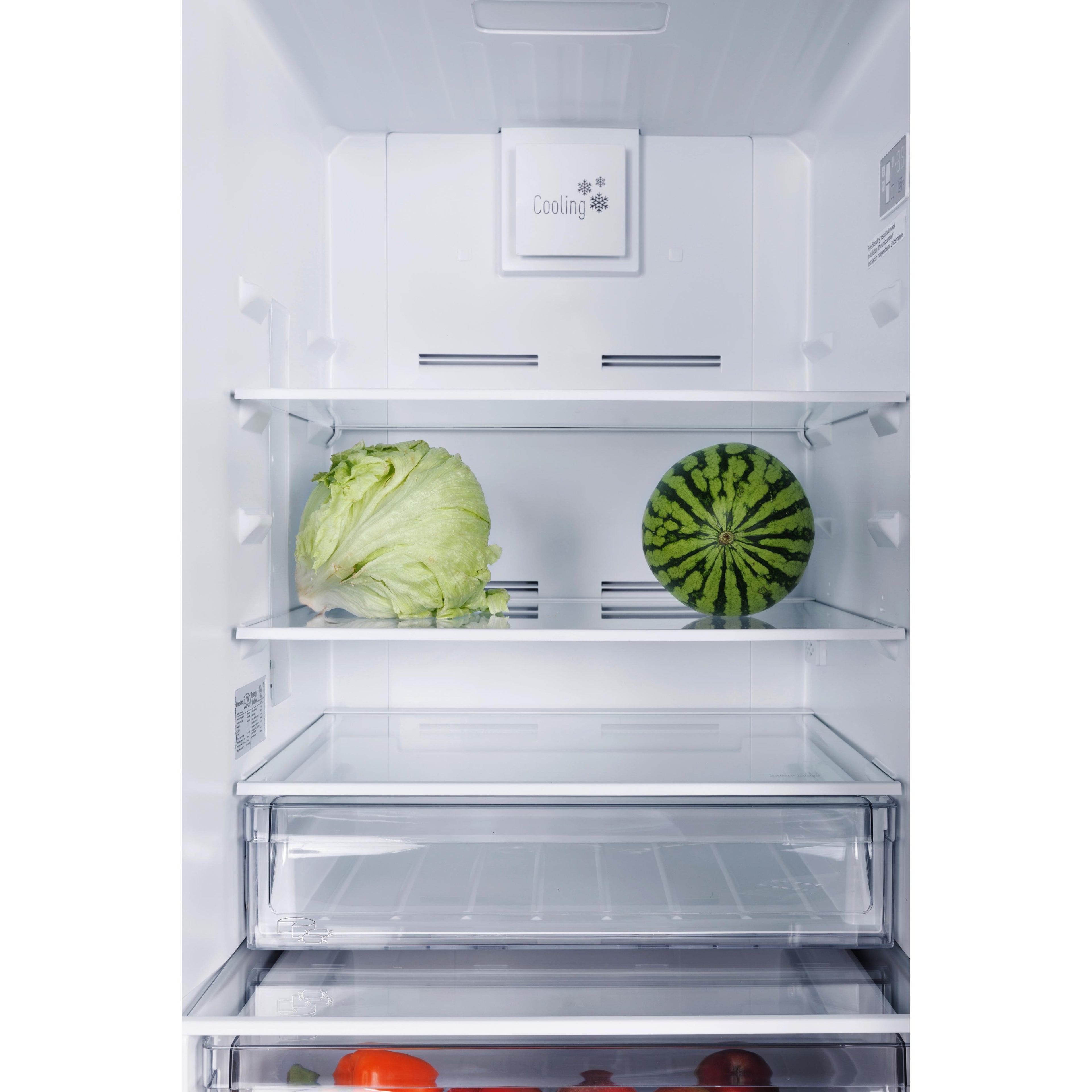  Blomberg 24-inch, 11.43 cu.ft Counter-Depth Bottom Freezer Refrigerator BRFB1045SS IMAGE 9