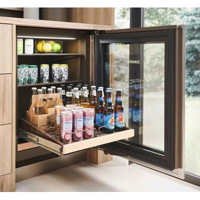  Sub-Zero Designer Series 5.5 cu. ft. Undercounter Beverage Center DEU2450BG/R IMAGE 2