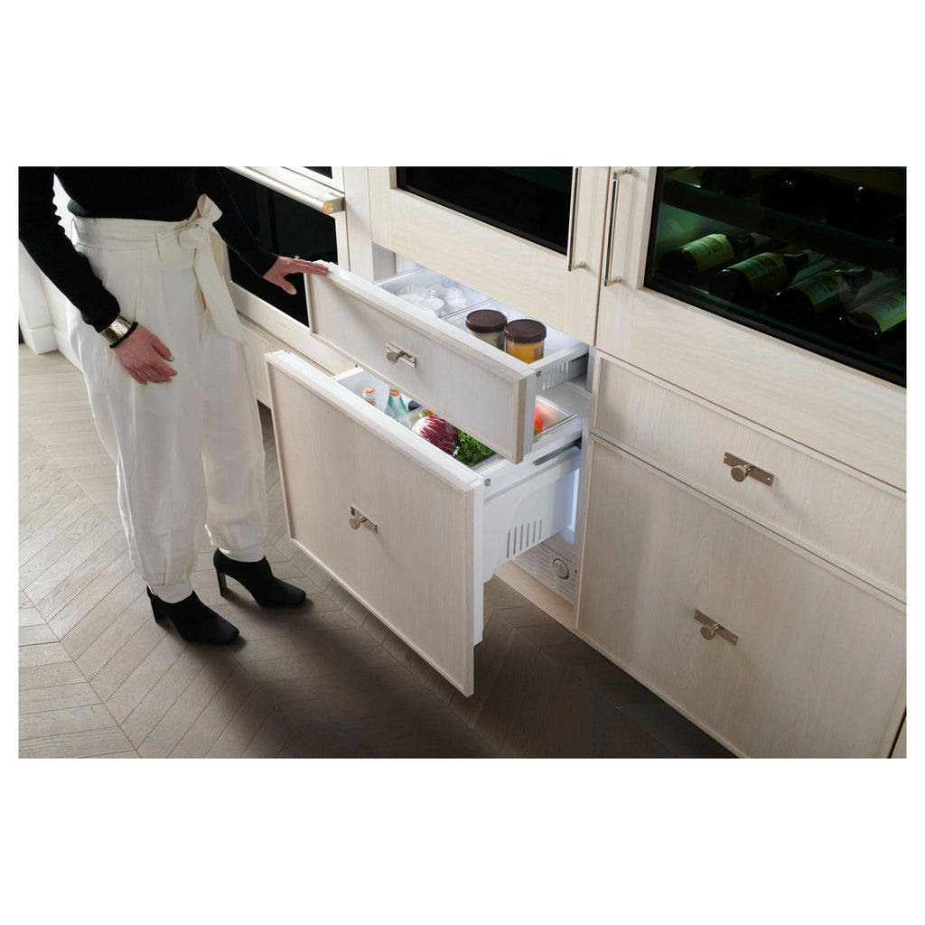  Monogram 30-inch Bottom Freezer Refrigerator with a Convertible Drawer ZIC303NPPII IMAGE 10