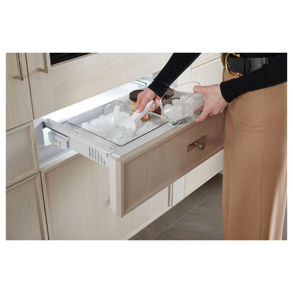  Monogram 30-inch Bottom Freezer Refrigerator with a Convertible Drawer ZIC303NPPII IMAGE 8