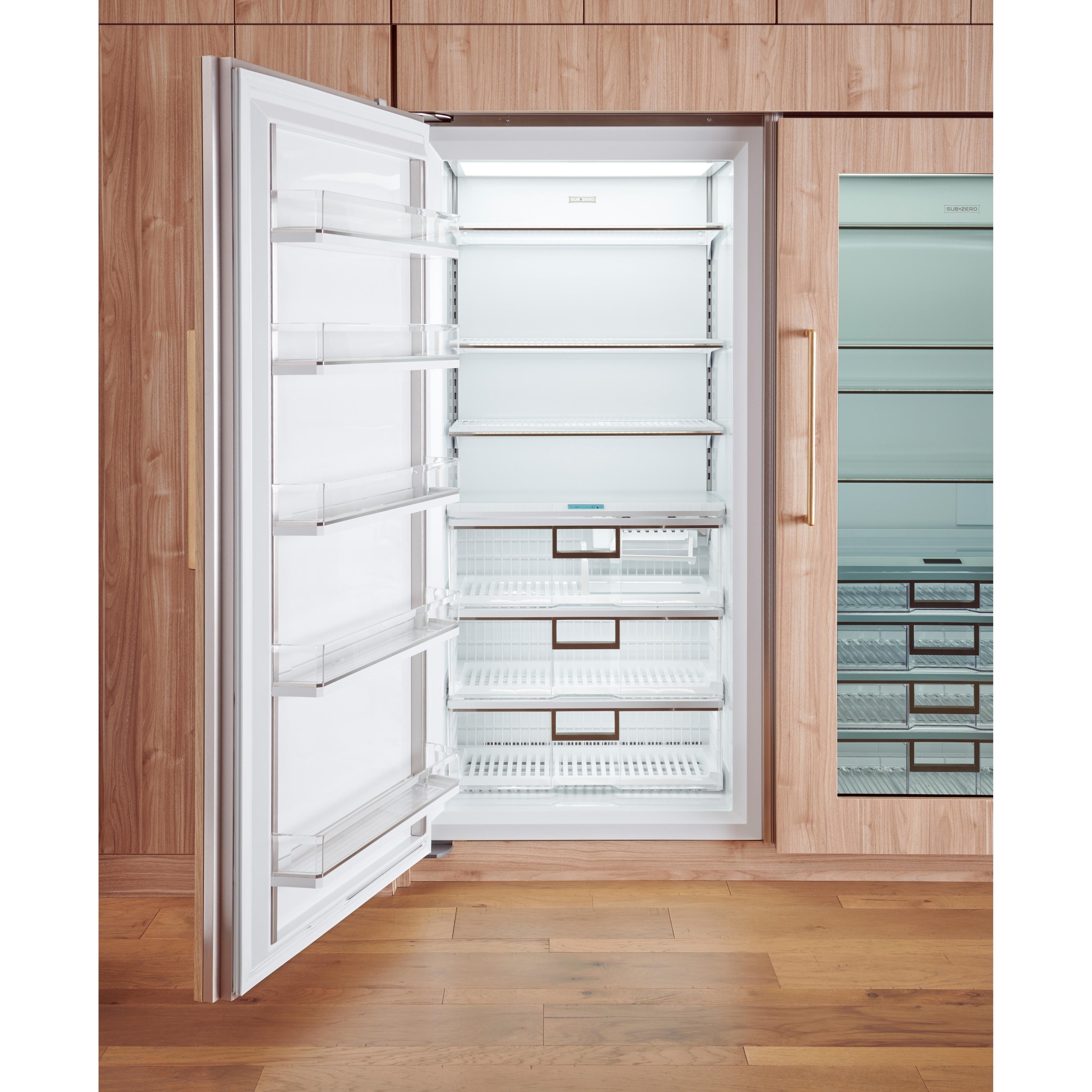  Sub-Zero Upright Freezer with Interior Lighting CL3650F/S/P/L IMAGE 2