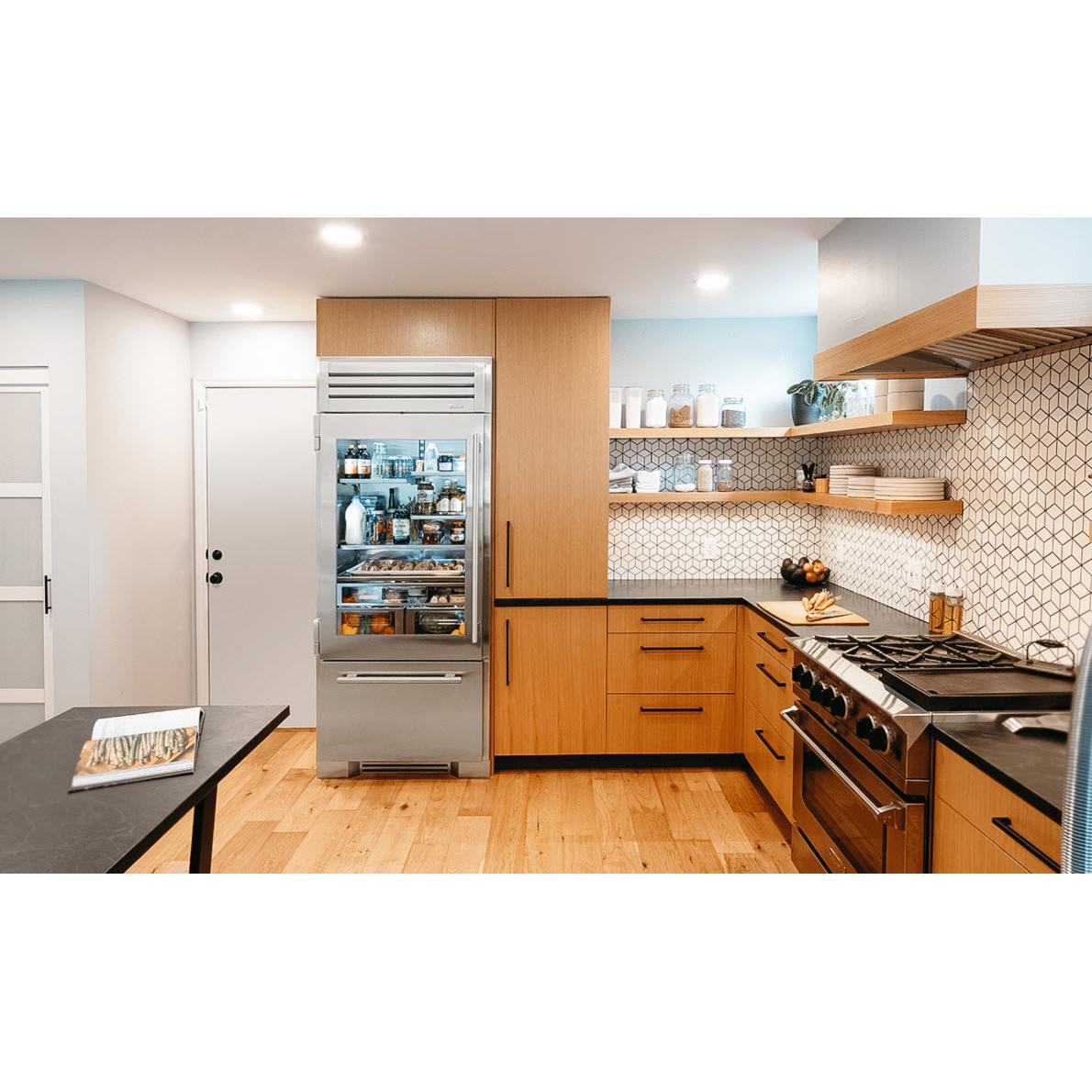  True Residential 36-inch, 22.6 cu. ft. Built-in Bottom Freezer Refrigerator with Ice Maker TR-36RBF-L-SG-A IMAGE 2