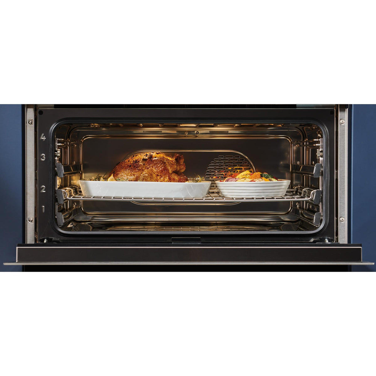  Wolf 30-inch 2.4 cu. ft. Built-in Single Oven with Convection CSO3050TE/S/T IMAGE 3