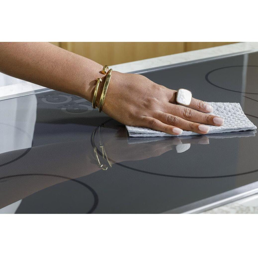  Café 30-inch Built-in Induction Cooktop with Wi-Fi CHP90301TBB IMAGE 5