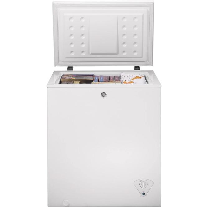  GE 5.1 cu. ft. Chest Freezer FCM5STWW IMAGE 3