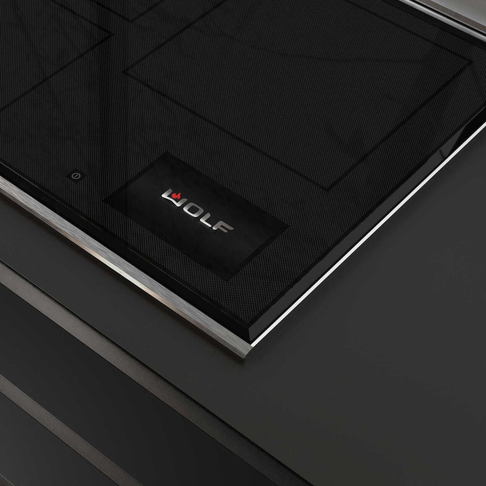  Wolf 30-inch Built-in Induction Cooktop with 17 Power Settings CI30460T/S IMAGE 3