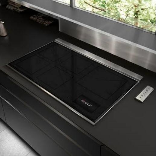  Wolf 36-inch Built-in Induction Cooktop with 17 Power Settings CI36560T/S IMAGE 2