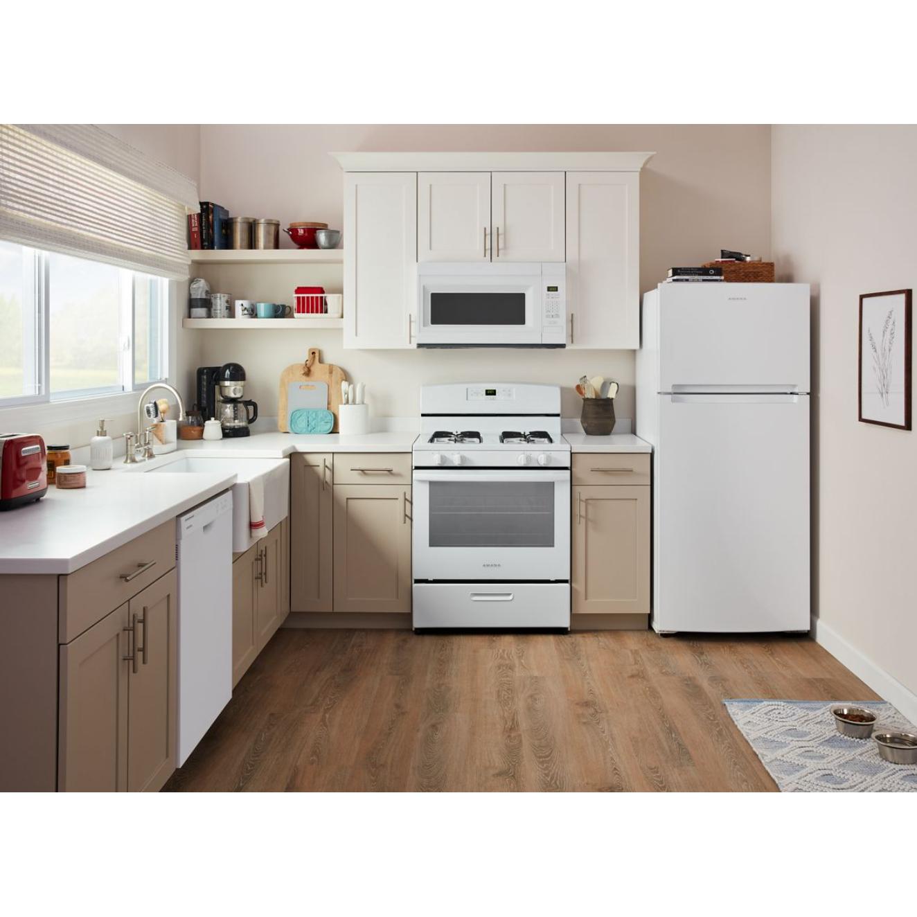  Amana 28-inch, 16.4 cu. ft. Freestanding Top Freezer Refrigerator ARTX3028PW IMAGE 6