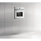  Frigidaire 27-inch, 3.5 cu. ft. Built-in Single Wall Oven FFEW2725LW IMAGE 2