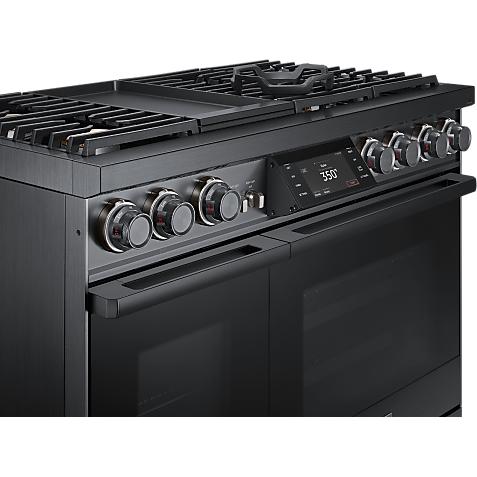  Dacor 48-inch Freestanding Dual-Fuel Range with Real Steam™ DOP48C96DLM/DA IMAGE 5